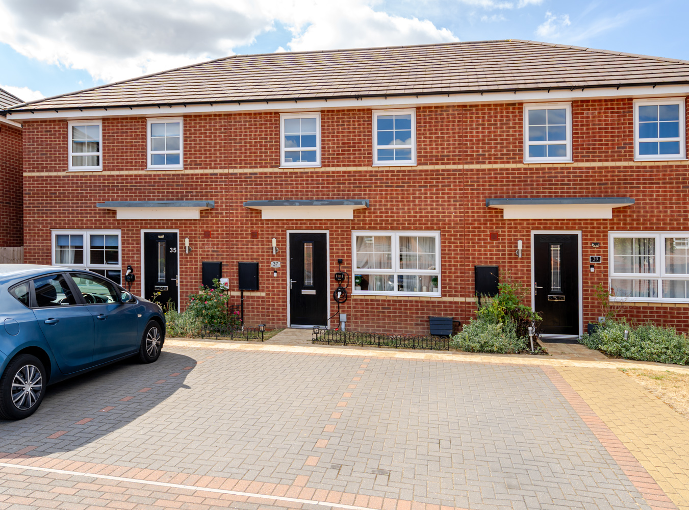 Cranwell Crescent, Eaton Leys, Milton Keynes MK17 9GS