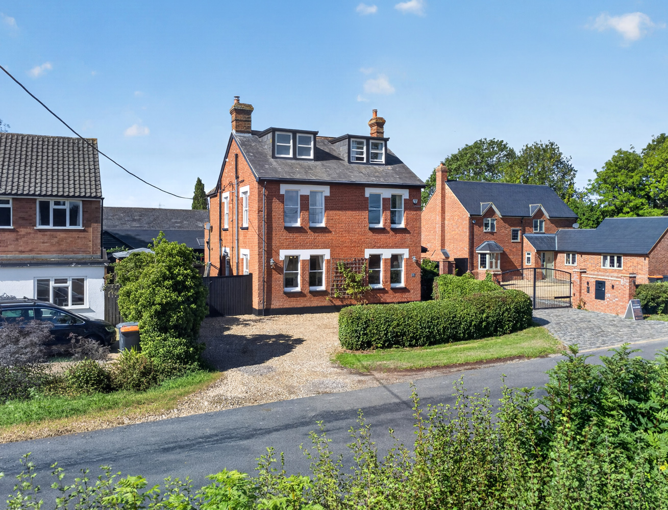 Stud Farm House, Station Road, Stanbridge